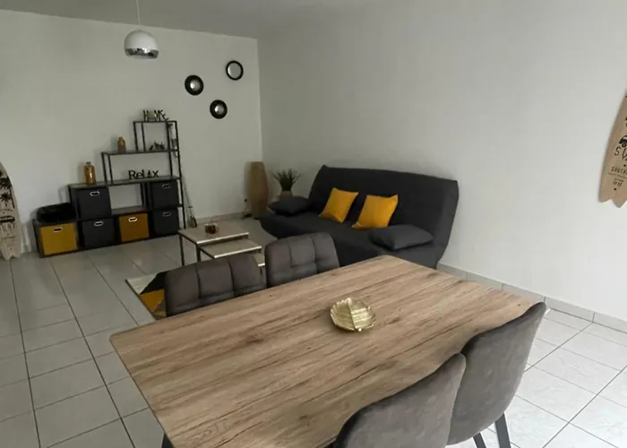 Appartement à Deux Pas De La *